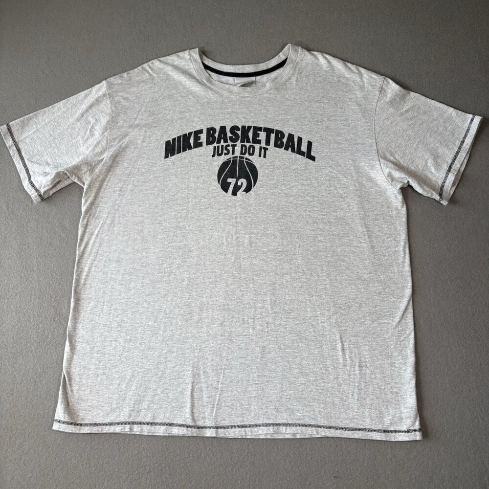 Vintage Y2K Nike T Shirt Mens 2XL XXL Gray Basketball Silver Tag Short Sleeve